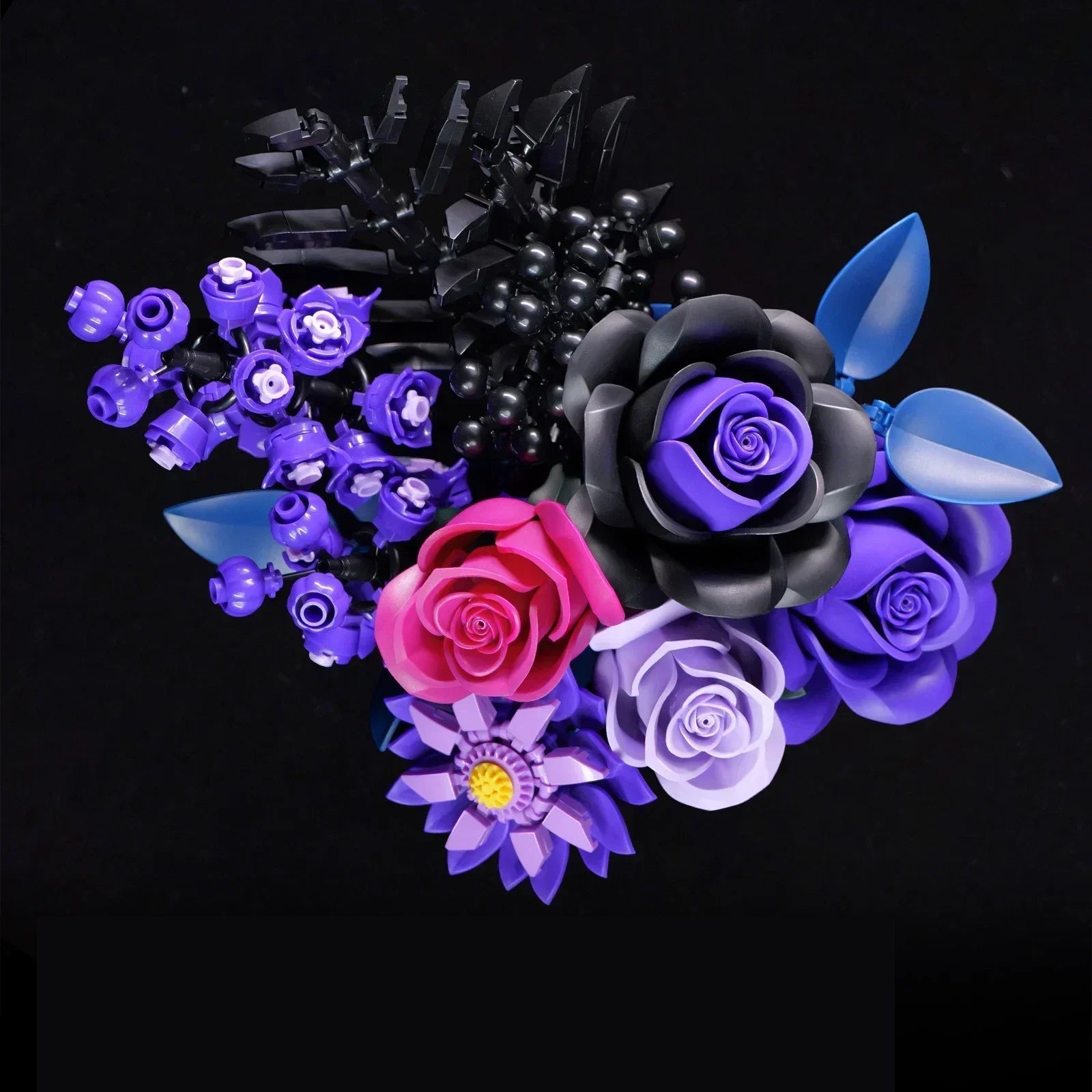 ROMANTIC BOUQUET OF PURPLE ROSES | 736 pieces