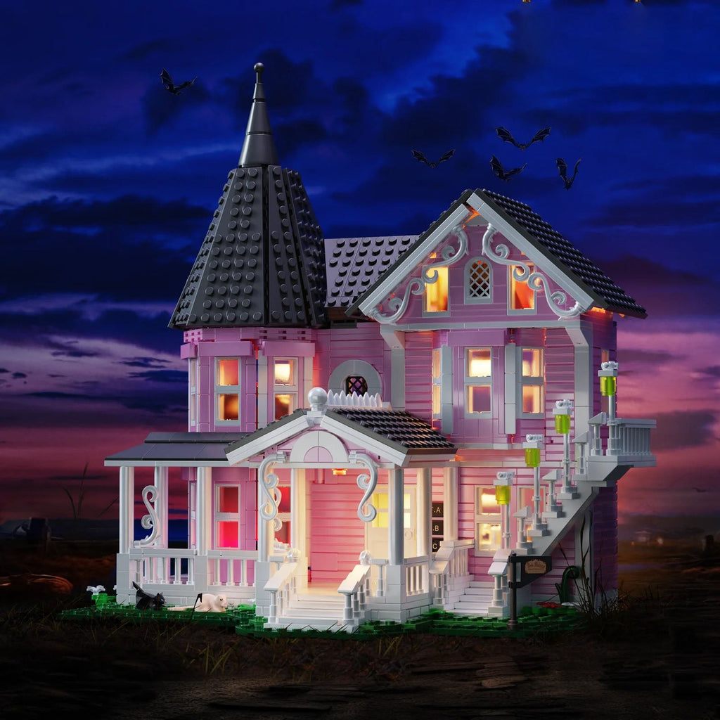 SPOOKY PINK HOUSE | 1349 pieces